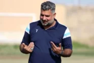 مقابل مس رفسنجان به ۵ بازیکن ۲۰ ساله بازی می‌دهم