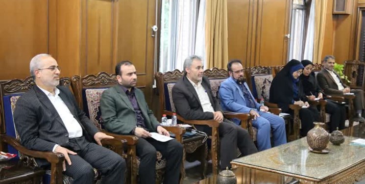 کتابخانه سیار خودرویی در رفسنجان دایر می‌شود