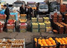 اعتصاب میوه فروشان رفسنجان مقابل میدان میوه و تره بار