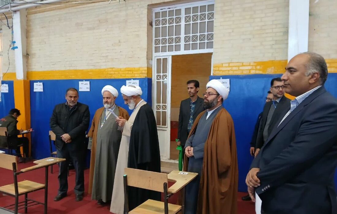 شرکت ۴۶۹ نفر در دهمین دوره مسابقه بزرگ حفظ قرآن «سرچشمه»